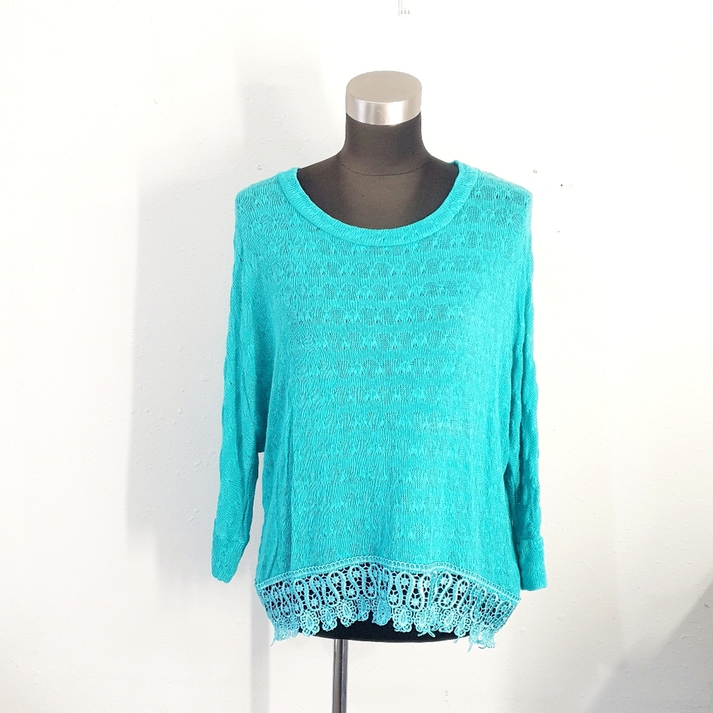 Tea & Rose Crochet Knit Top